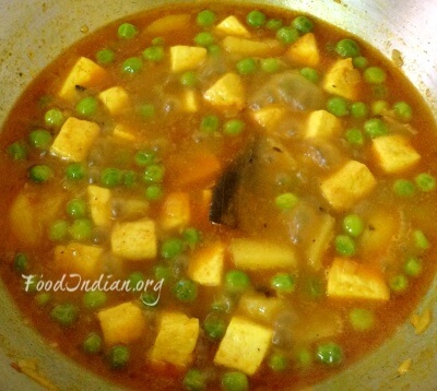 aloo matar paneer 13