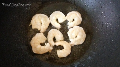 prawn curry with coconut gravy 2