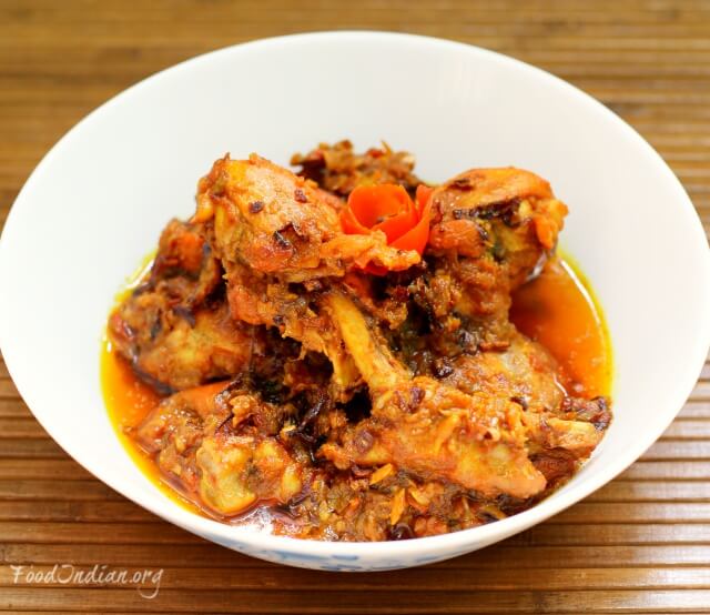 red chicken curry